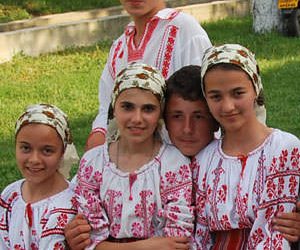 Concurs: Fă-te AS la colindat!