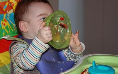 Gustăm, încercăm, dar când mai și mâncăm?