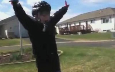 Să fii copil e un lucru serios!