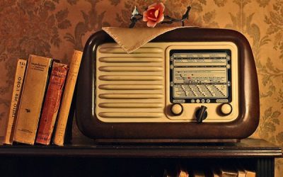 Radio prichindel se ascultă la ceas de seară