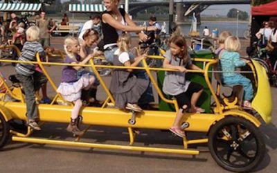 Bicicletă sau autobuz școlar?