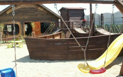 TreeHouse: Loc de joacă în natură cu de toate