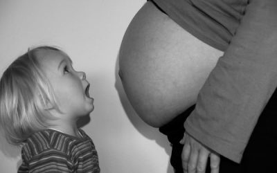 Mami, cum iese bebe din burtica ta?