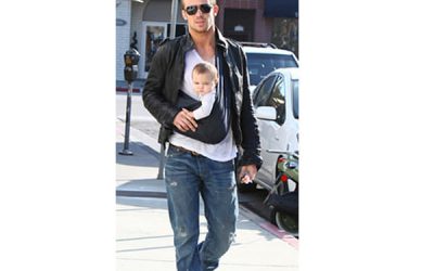 Și tăticii își pot purta bebeii