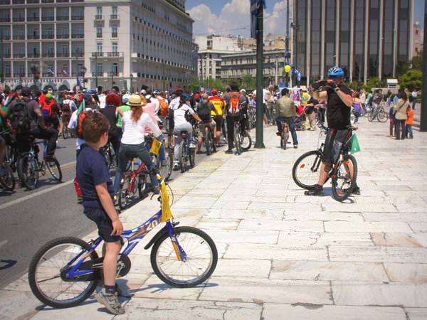 Părinți bicicliști, uniți-vă!