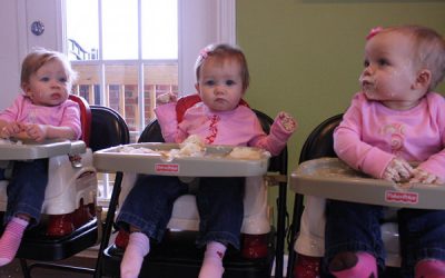 Cu cât mai mulți cu atât mai simpatici?