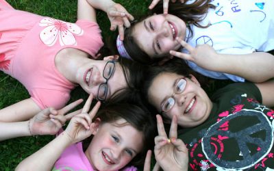 Cele mai multe zâmbete de copii adunate’n într-o poză