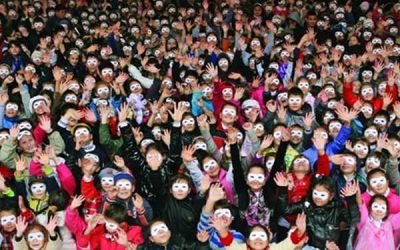 Sute de zâmbete de copii capturate-ntr-o poză!