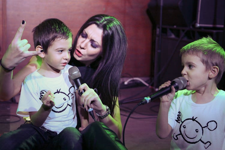 Interviu cu trupa rock UrbanKid.ro: Ingrid, Răzvan și Robert