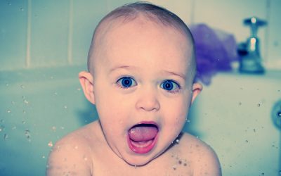 Ca prin minune apa se transformă în… gelatină