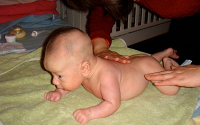Curs de masaj pentru bebeluși