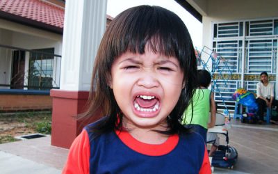 Ce vrea de fapt copilul tău să știi atunci când nu e cuminte