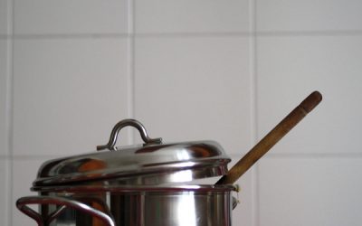 În ce vase gătim pentru bebeluși și copii?