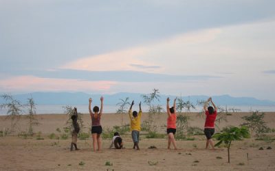 Cine vrea să se facă instructor de yoga pentru copii?