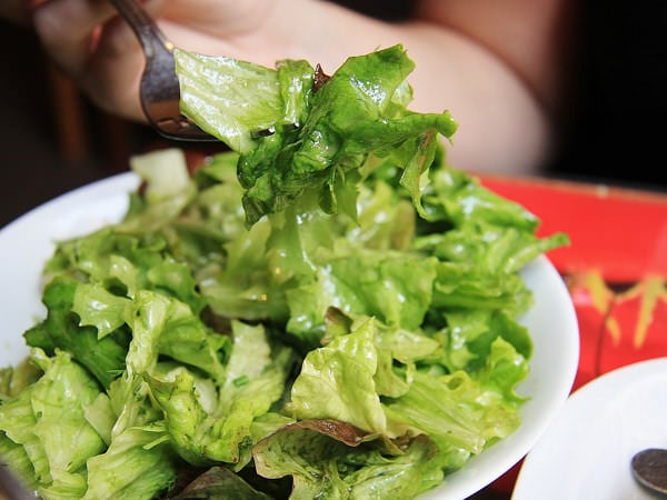 Salată verde, o multitudine de sortimente și de beneficii pentru bebeluși și copii