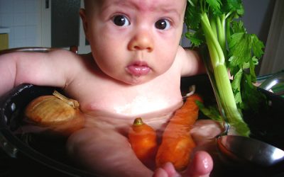 Povestim, construim și la urmă ronțăim