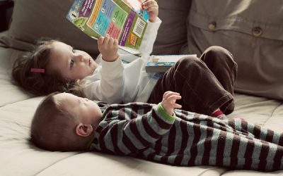 Cum îi înveți pe copii să îndrăgească lectura