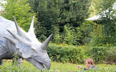 Dinozaurii atacă Bucureștiul