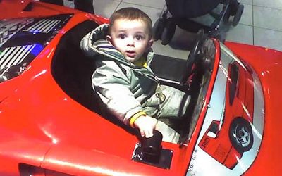 Cât de mare trebuie să fii pentru un Ferrari?