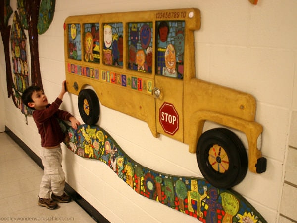 Autobuzele școlare sunt echipate corespunzător pentru copii?