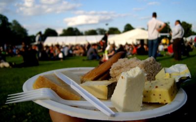 Cea mai mare brânză din țară se face la Piața Pipera