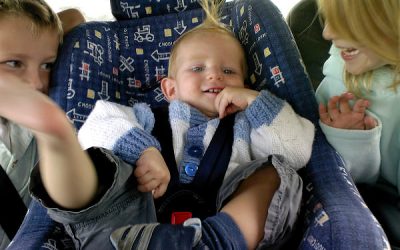 Ce faceți în mașină cu cei mici?