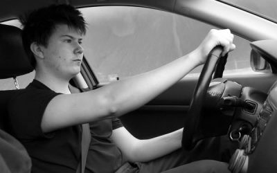 Se schimbă codul rutier. Care sunt cele mai importante modificări