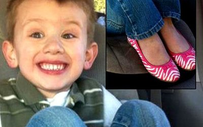 Un băiețel s-a dus la școală cu pantofi roz. Și a primit numai complimente de la colegi