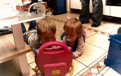 La radio… vreau să ascult povești la radio