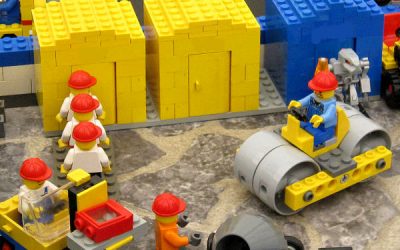 Reduceri mari la jucării mici: LEGO