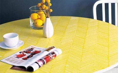 3 modalități prin care dai culoare unei mese vechi