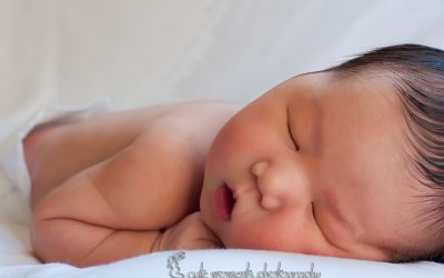 Ador sa pozez nou-nascutii