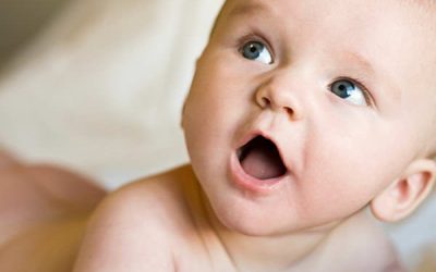 A fi sau a nu fi dezbrăcat în fața copilului?