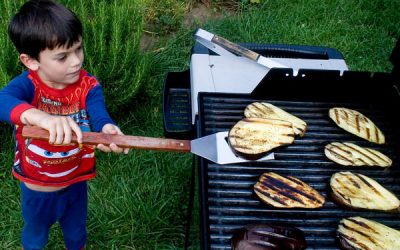 Copilăria în bucate cu rețete imaginare ori încercate