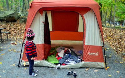 Sfaturi pentru vacanțele la cort cu familia