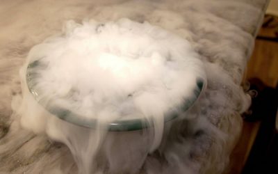 Atelier cu gheață carbonică pentru copii