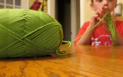 Cum tricotezi cu degetele