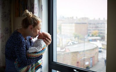 “One Day Young” reloaded. Noi fotografii cu bebeluși de o zi