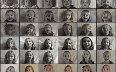 Time lapse cu schimbările prin care trec doi copii