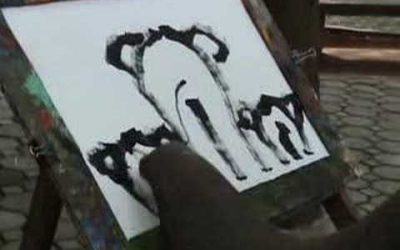 Video: Suda – elefantul care pictează elefanți (IV)