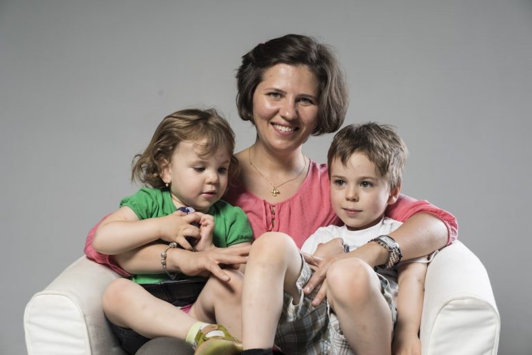 Interviu #stylishmom: Ana Dima, prima femeie pilot de dupa 1989 Interviu #stylishmom: Ana Dima, prima femeie pilot de dupa 1989