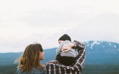 Nu este suficientă iubirea într-o familie pentru a crește un copil