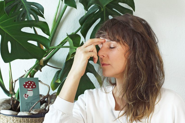 Can tapping help anxiety? What is EFT and how to tap