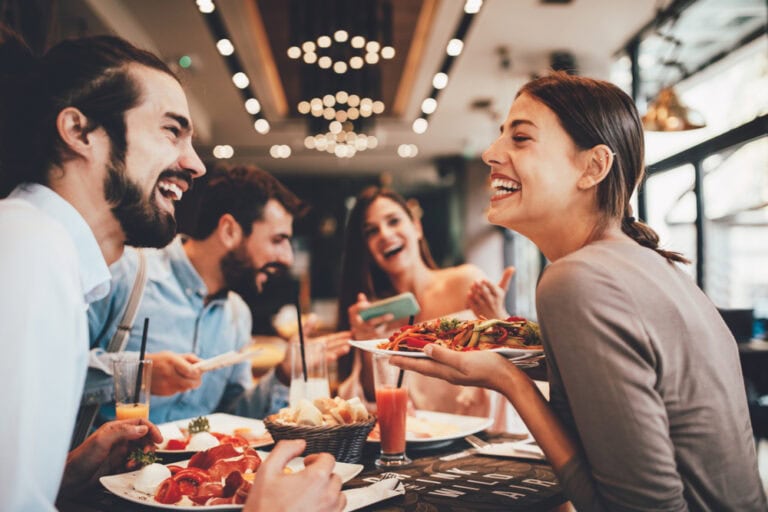 Experiențe culinare și atmosferă festivă: 4 sfaturi de la Domeniile Săftica pentru petreceri reușite de sărbători