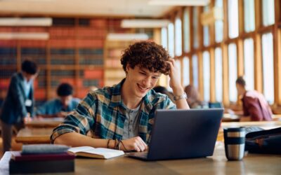 Laptop pentru facultate: ce configurație îți ajunge patru ani